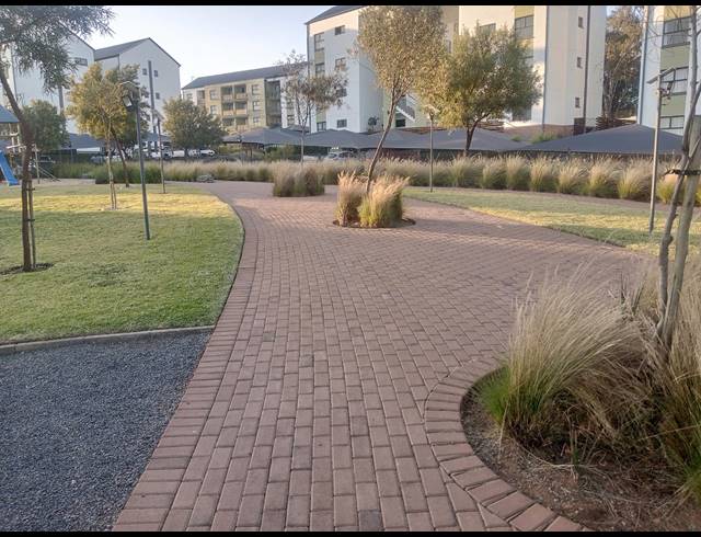 2 BEDROOM SECTIONAL TITLE FOR SALE IN LILIANTON